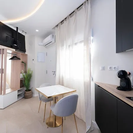 Boutique V.v Luxury Jacuzzy Apartment Malaga