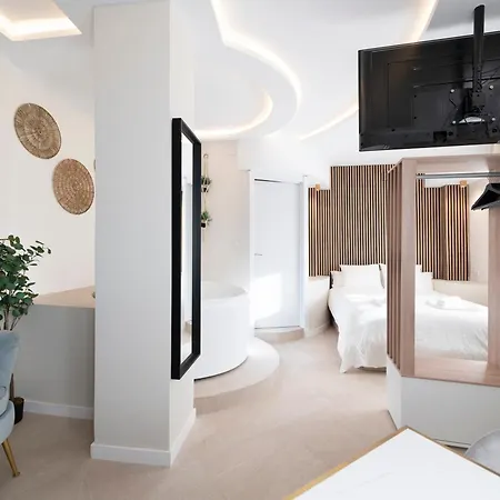 Boutique V.v Luxury Jacuzzy Apartment *