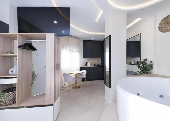 Boutique Luxury Jacuzzi - By N&n Luxe Málaga