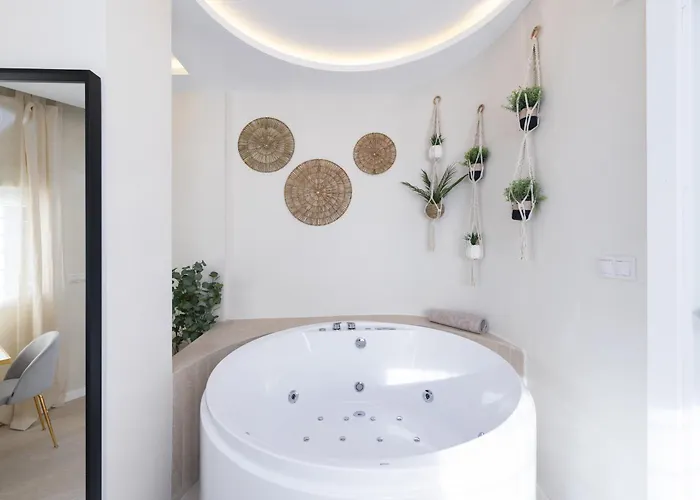 Boutique Luxury Jacuzzi - By N&n Luxe Málaga