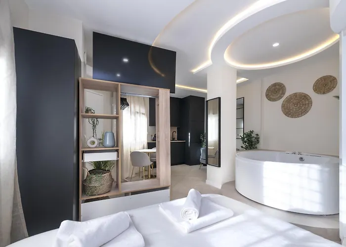 Boutique Luxury Jacuzzi - By N&n Luxe * Málaga