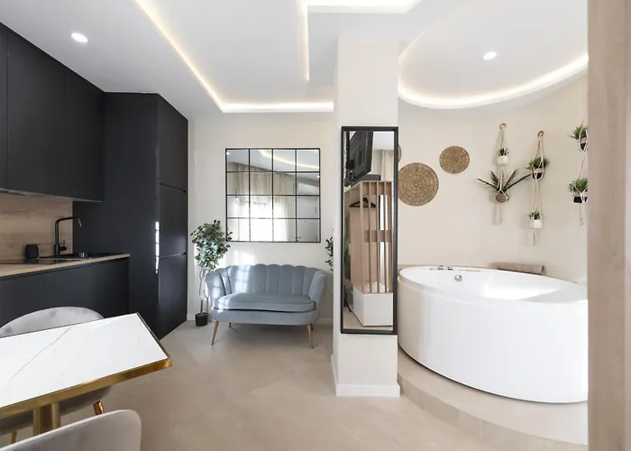 Hotell Boutique Luxury Jacuzzi - By N&n Luxe *
